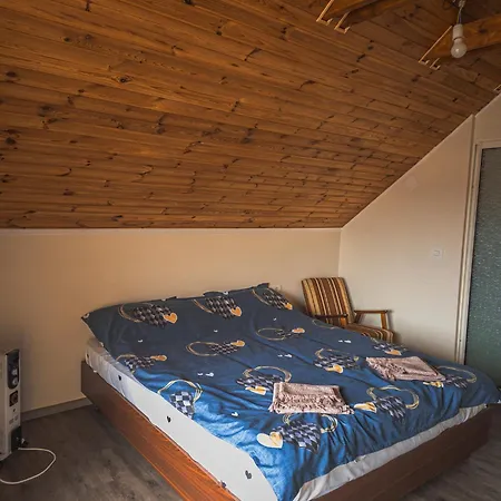 Radhouse Brasov - 50 Minutes From Brasov * Persani
